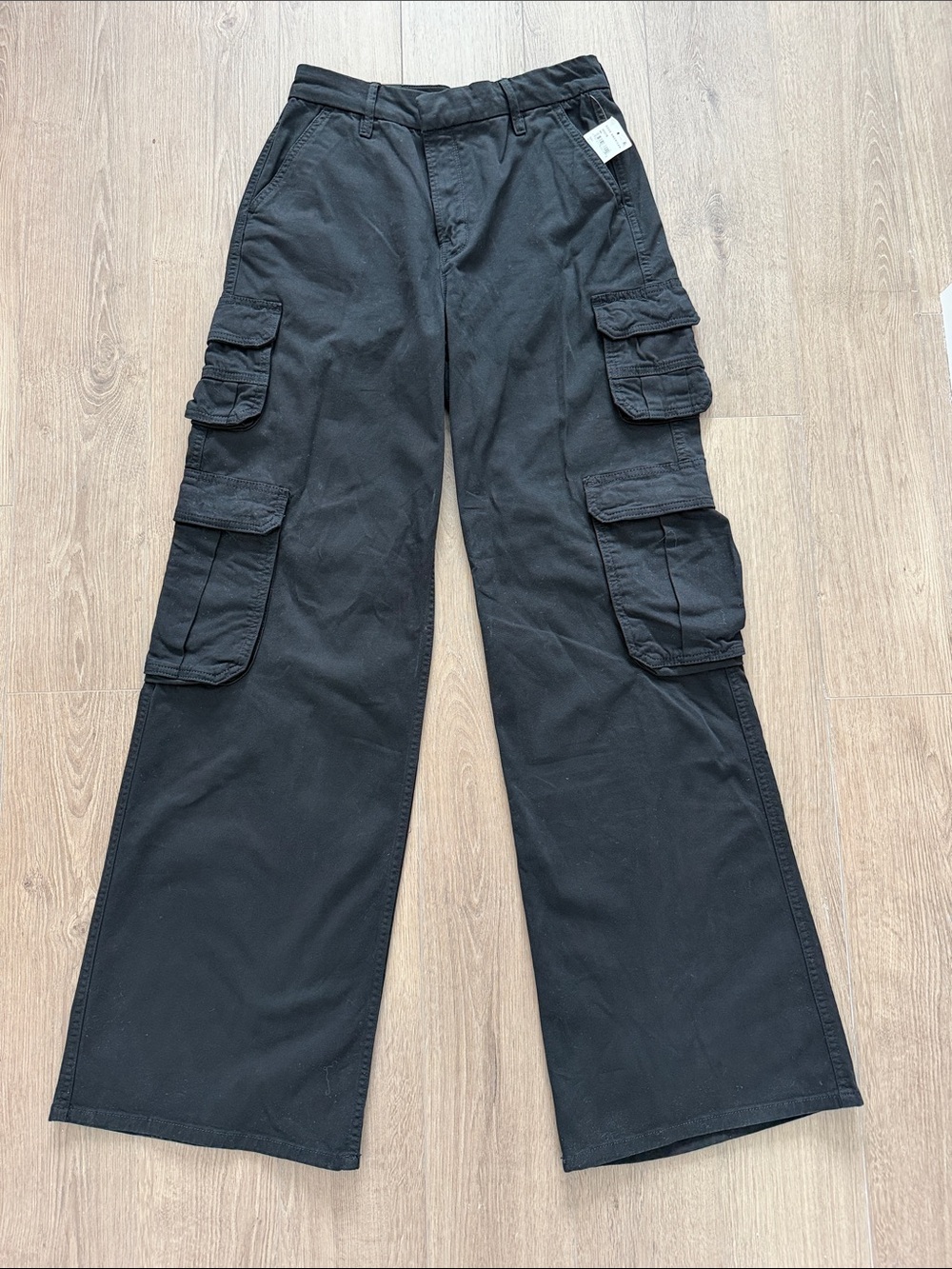 Good American Black Wide-Leg Cargo Pants